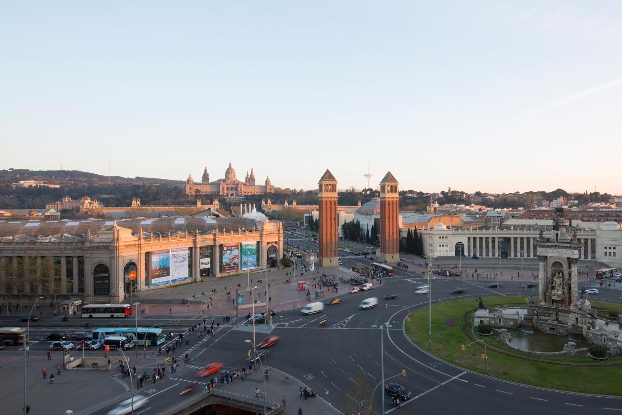 Fira Suites Barcelona Exterior photo