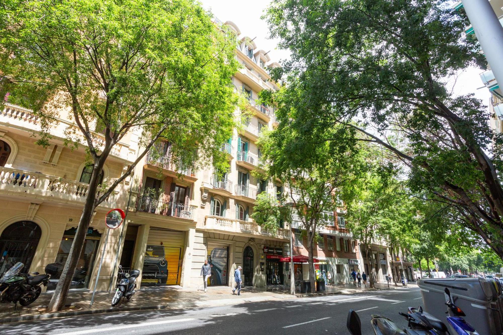 Fira Suites Barcelona Exterior photo